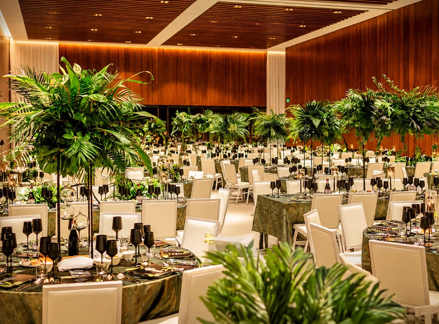 Grand Ballroom – Yom Tov Dining