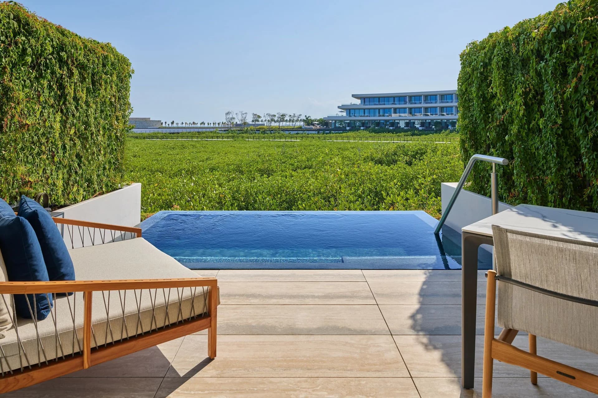 Grand Room One Bed Ocean View Private Pool at The St. Regis Kanai Resort 5